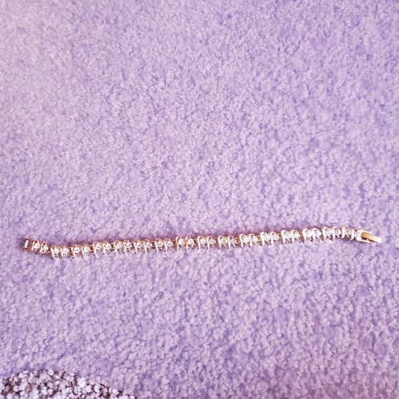 Tennis bracelet - Picture 1 of 2